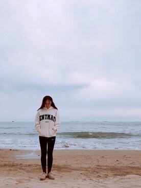 「mentmateのアイテム（パーカー、ホワイト系）」を使った、-苍老少女-さん（レディース・165cm）の秋コーディネート