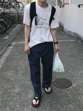 「Levi's（リーバイス）のアイテム（スラックス、ブルー系）」を使った、タカハシさん（メンズ）の夏コーディネート