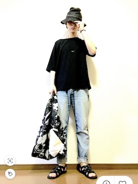 「TOGA（トーガ）のアイテム（アクセサリー）」を使った、JJさん（メンズ・180cm）の春コーディネート