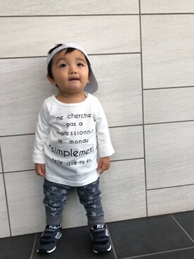 「H&M DIVIDED（エイチアンドエム　ディヴァイデッド）のアイテム（キャップ）」を使った、kotaroさん（キッズ・70cm）の春コーディネート