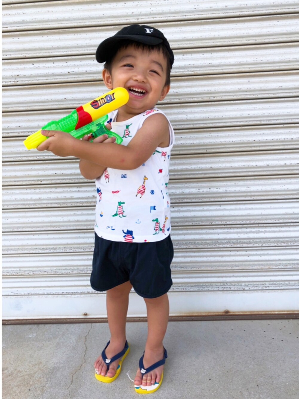 「キッズファッション、キッズ、キッスコーデ、男の子、男の子コーデ、むすこーで、夏コーデ、2歳、2歳8ヶ月、息子」｜「H&Mのアイテム（Tシャツ/カットソー、ホワイト系）」を使った、kotaroさん（キッズ・90cm）の夏コーディネートの1枚目の写真