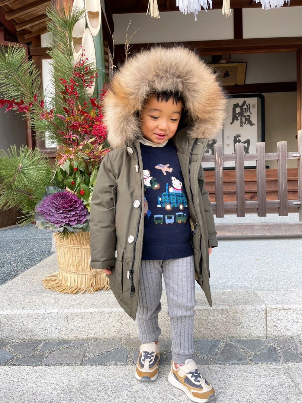 「あったかコーデ、キッズコーデ、キッズファッション、キッズ、男の子コーデ、4歳、4歳男の子、WOOLRICH、familiar、kids」｜「Familiar のアイテム（ニット/セーター、ブルー系）」を使った、kotaroさん（キッズ・90cm）の冬コーディネートの1枚目の写真