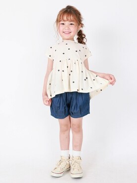 「la poche biscuit（ラポシェビスキュイ）のアイテム（パンツ）」を使った、DIL baby&kids shopさん（キッズ・109cm）の春コーディネート