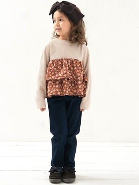 「la poche biscuit（ラポシェビスキュイ）のアイテム（トップス）」を使った、DIL baby&kids shopさん（キッズ・107cm）の秋コーディネート