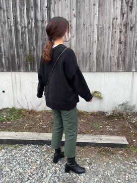 「LOWRYS FARM（ローリーズファーム）の２ＷＡＹバックスリットカーディガン　895727（ニット/セーター、ブラック系）」を使った、rinoさん（レディース・165cm）の春コーディネート