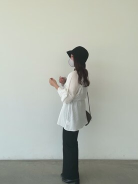 「INGNI（イング）のウイングタックチュニックシャツ／デザインブラウス（シャツ/ブラウス、ホワイト系）」を使った、rinoさん（レディース・165cm）の春コーディネート