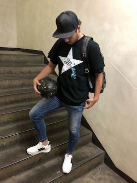 「surt（サート）のアイテム（帽子）」を使った、鈴木健之さん（メンズ・180cm）の夏コーディネート