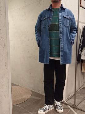 「surt（サート）のアイテム（トップス）」を使った、鈴木健之さん（メンズ・180cm）の春コーディネート