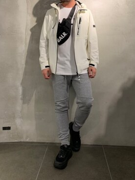 「TATRAS（タトラス）のアイテム（ブルゾン）」を使った、鈴木健之さん（メンズ・180cm）の冬コーディネート