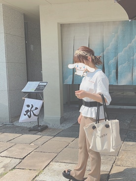 「MOUSSY（マウジー）のアイテム（財布/小物）」を使った、みるこさん（レディース・153cm）の夏コーディネート