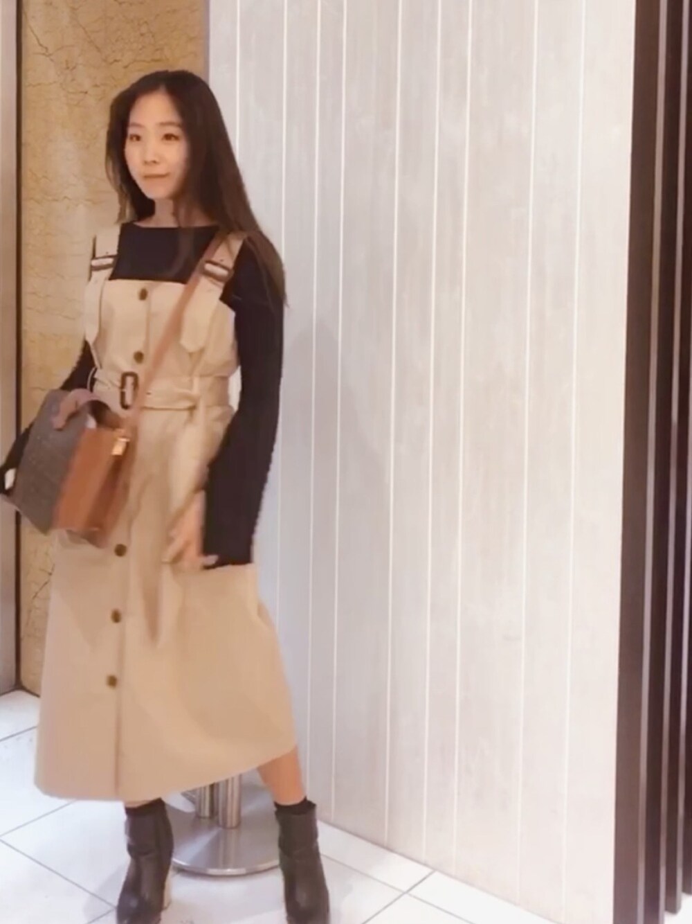 「トレンチワンピース、トレンチワンピ、ootd、outfit、outfitoftheday、コーデ」｜「jammlyのアイテム（ワンピース、ベージュ系）」を使った、hannannyさん（レディース・153cm）の秋コーディネートの1枚目の写真
