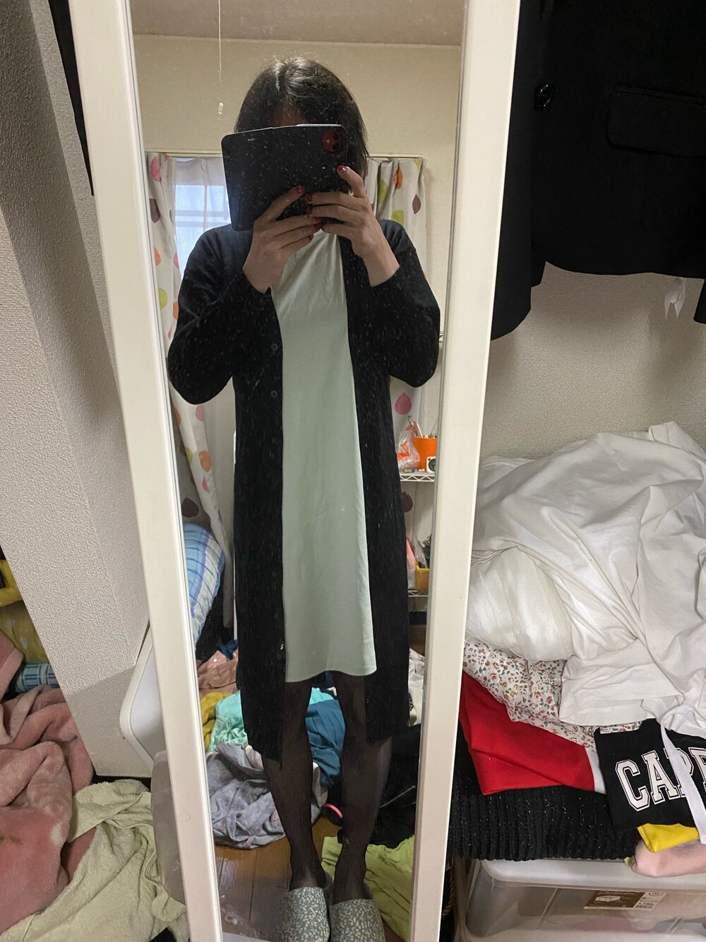 「ラフコーデ」｜「UNIQLOのアイテム（ワンピース、グリーン系）」を使った、mai satoさん（メンズ・166cm）の夏コーディネートの1枚目の写真
