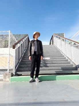 「美容師」｜「アイテム（ライダースジャケット）」を使った、sh0taさん（メンズ・178cm）の冬コーディネート