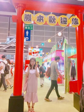 「CLOUDNINE（クラウドナイン）のアイテム（バッグ）」を使った、Yvette Lamさん（レディース・153cm）の夏コーディネート