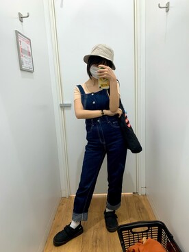 「8seconds（エイトセカンズ）のアイテム（バッグ）」を使った、Yvette Lamさん（レディース・153cm）の春コーディネート