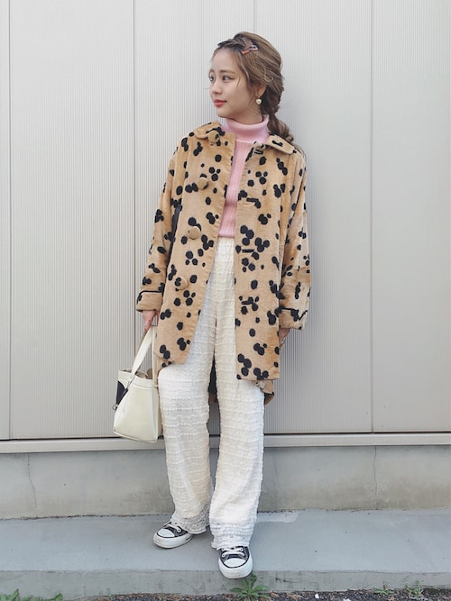 安中亜美さんのコーディネート