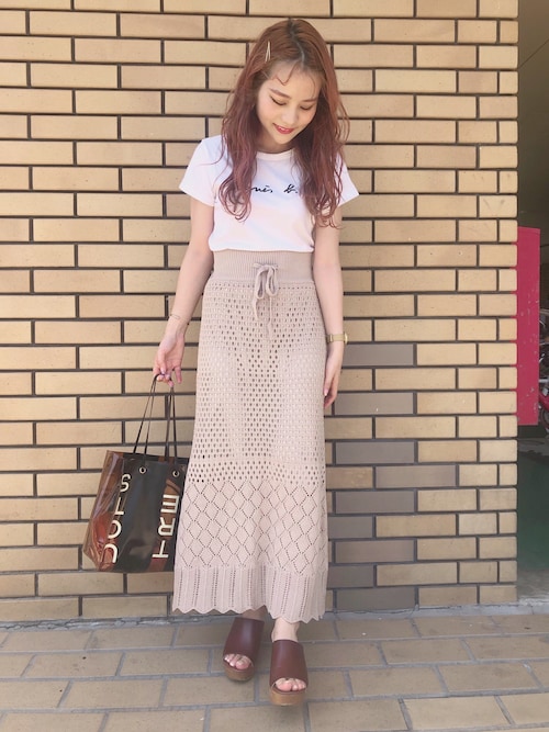 安中亜美さんのコーディネート