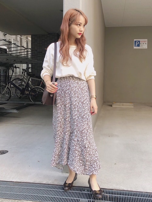 安中亜美さんのコーディネート