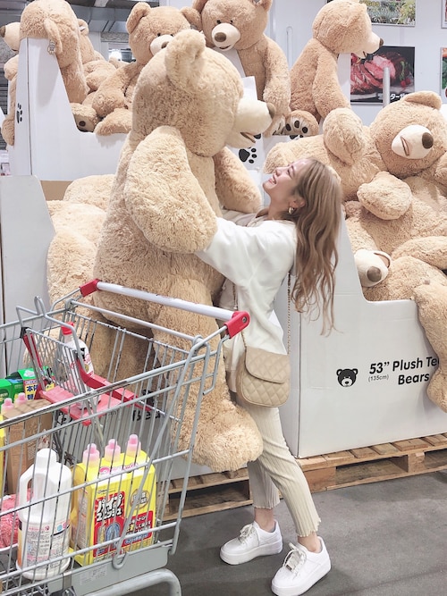 安中亜美さんのコーディネート