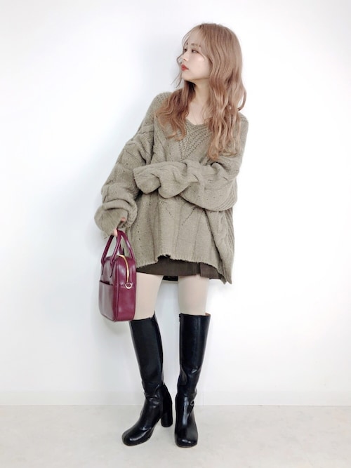 安中亜美さんのコーディネート