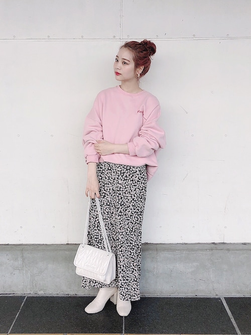 安中亜美さんのコーディネート