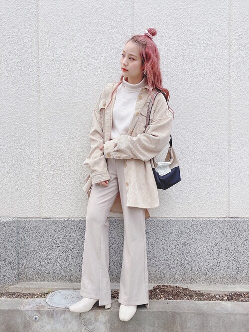 安中亜美さんのコーディネート