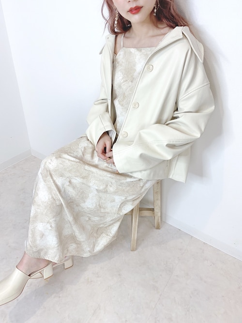 安中亜美さんのコーディネート