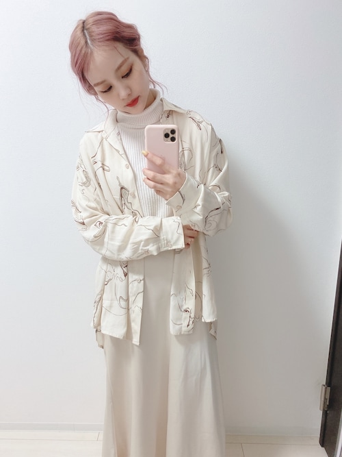 安中亜美さんのコーディネート