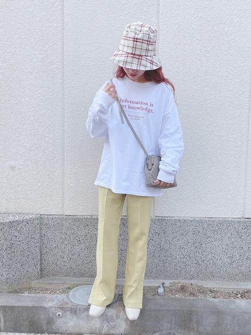 安中亜美さんのコーディネート