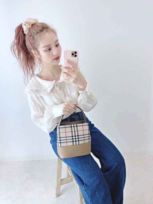 安中亜美さんのコーディネート