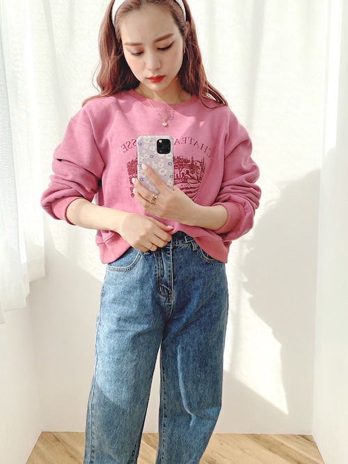 安中亜美さんのコーディネート