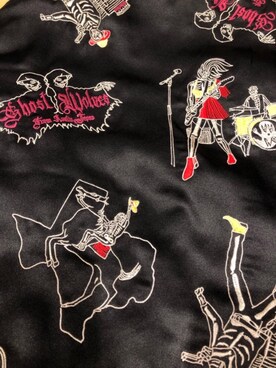 「刺繍」｜「アイテム（スカジャン）」を使った、OHTAKIさん（メンズ・170cm）の秋コーディネート