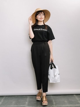 「ELVENCE DEUX（エルベンスドゥ）のアイテム（パンツ）」を使った、ELVENCE DEUXさん（レディース・160cm）の夏コーディネート