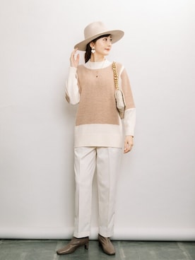 「ELVENCE DEUX（エルベンスドゥ）のアイテム（パンツ）」を使った、ELVENCE DEUXさん（レディース・160cm）の秋コーディネート
