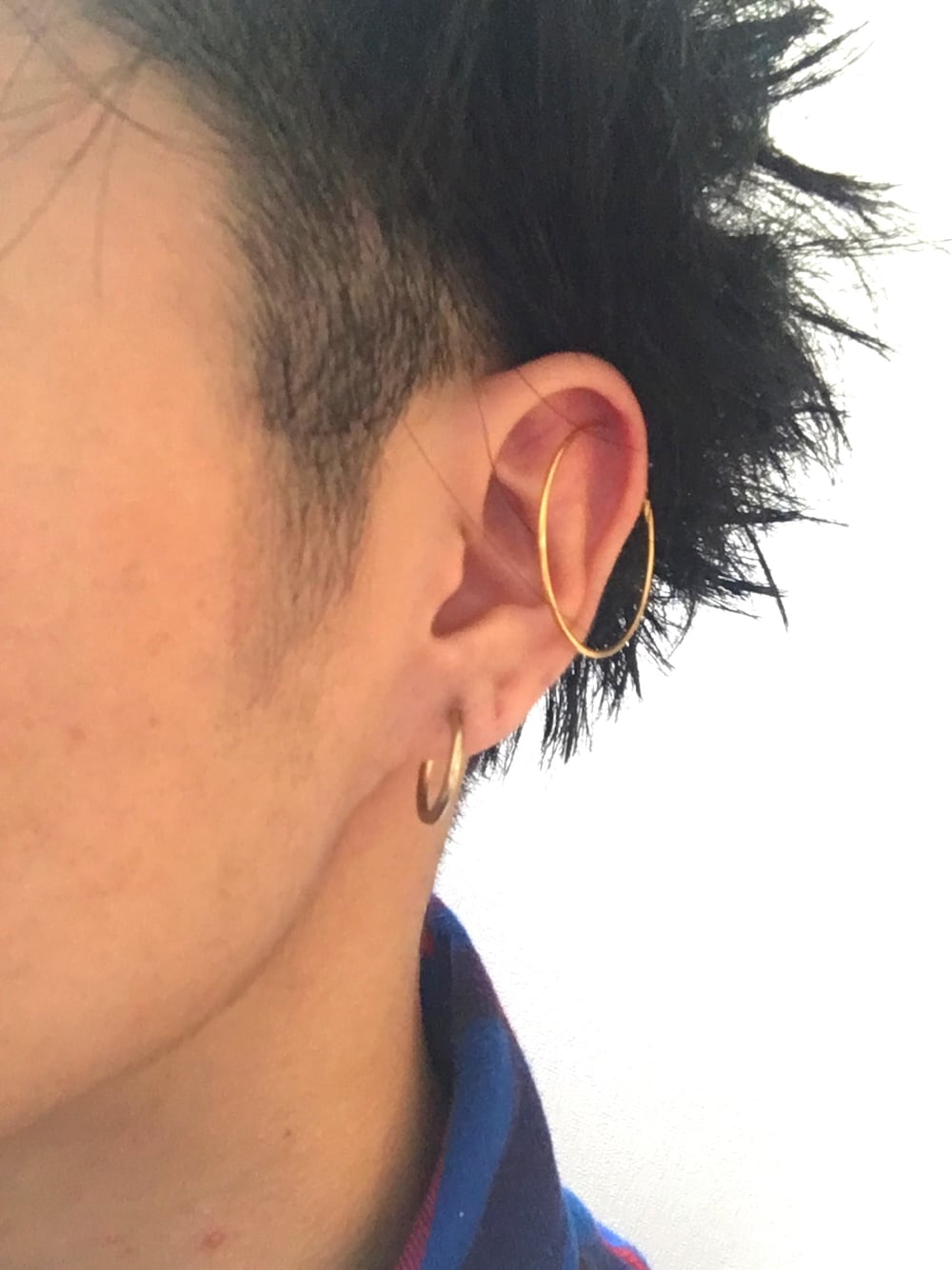 「GUのアイテム（ピアス（片耳用）、イエロー系）」を使った、yu-sukeさん（メンズ・175cm）の秋コーディネートの1枚目の写真