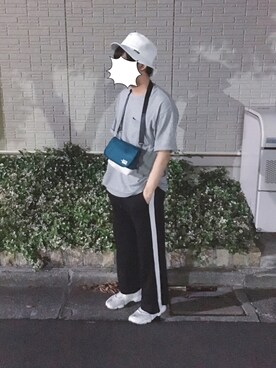 「アイテム（ボディバッグ/ウエストポーチ、ブルー系）」を使った、IIITKNさん（メンズ・169cm）の夏コーディネート