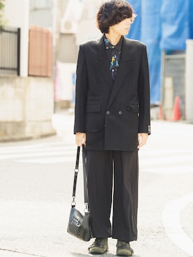 「SHAREEF（シャリーフ）のアイテム（スニーカー）」を使った、IIITKNさん（メンズ・169cm）の春コーディネート