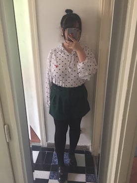 「ZARA（ザラ）のアイテム（カーゴパンツ、グリーン系）」を使った、akiさん（レディース）の冬コーディネート