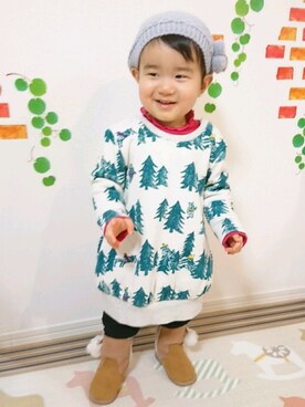 「HAKKA BABY（ハッカベビー）のぽんぽん付きワッチ（ニットキャップ/ビーニー、グレー系）」を使った、with Sunnyさん（キッズ・80cm）の冬コーディネート