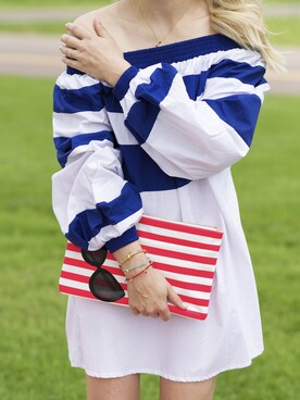 Ally Noriegaさんの夏コーディネート