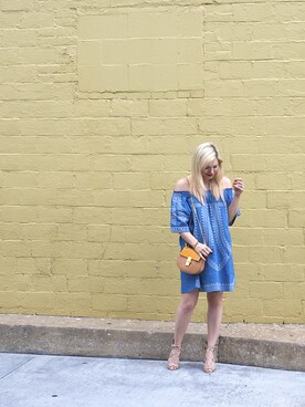 Ally Noriegaさんの夏コーディネート