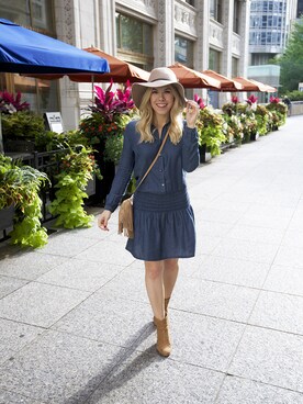 Ally Noriegaさんの秋コーディネート