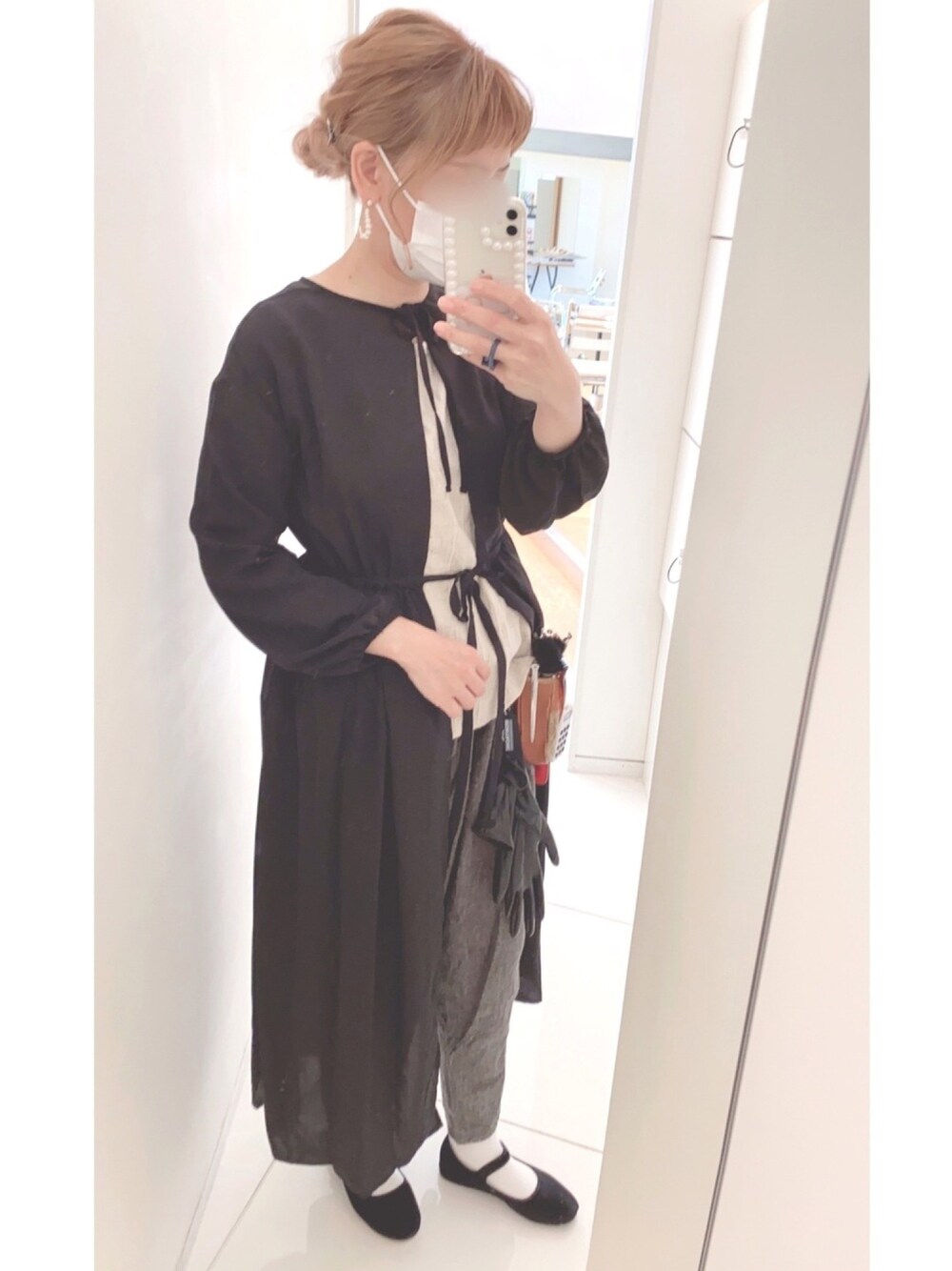 「プチプラ、ブラック、高身長女子、ママコーデ、モノトーン、おとなコーデ、仕事スタイル」｜「SVECのカンフーシューズ /  SVEC シュベック kung fu Shoes（バレエシューズ、ブラック系）」を使った、もーりさん（レディース・167cm）の秋コーディネートの1枚目の写真