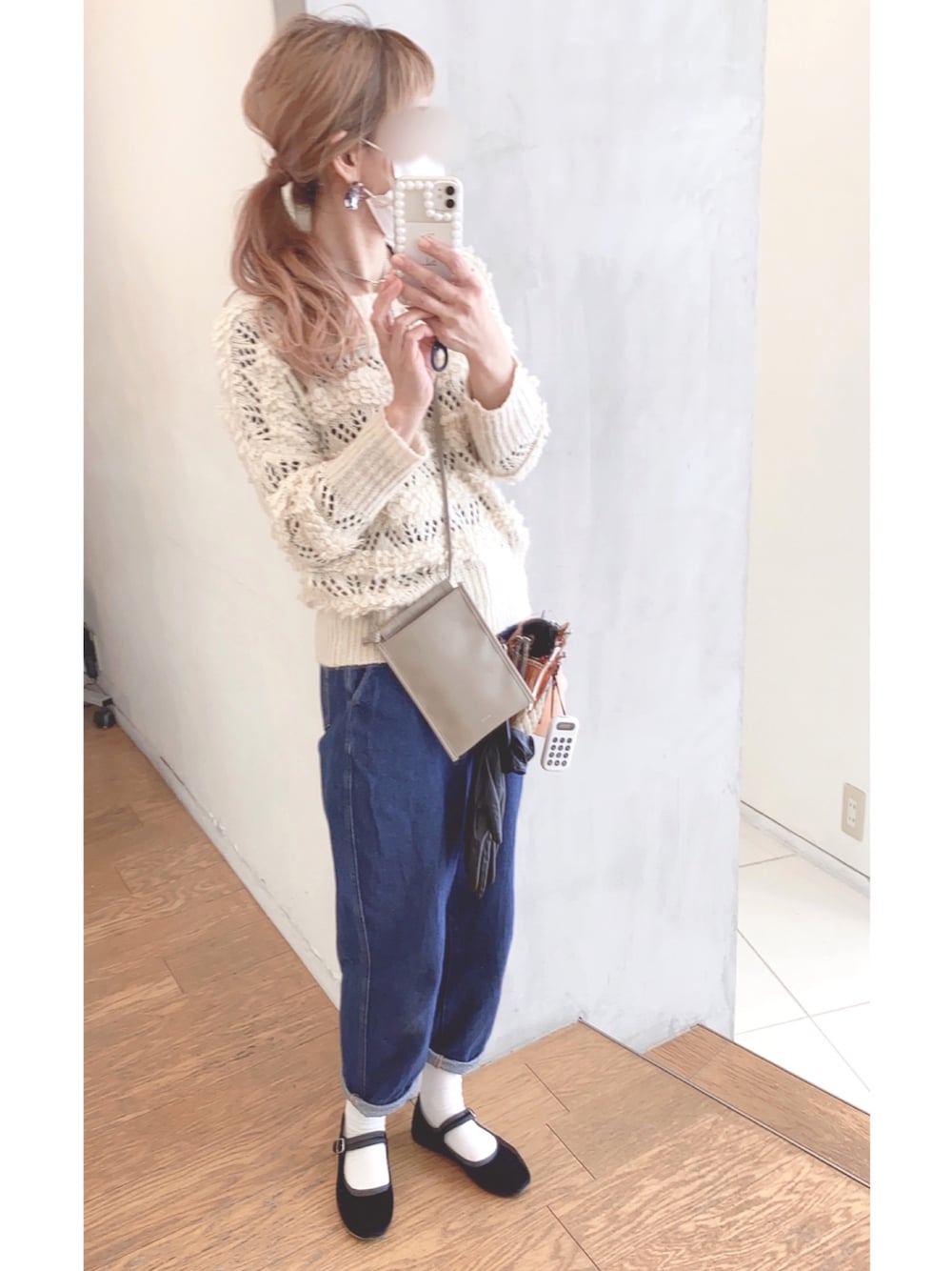 「大人カジュアル、シンプル、大人女子、冬、大人コーデ、パンツスタイル、高身長女子、古着MIX、ママコーデ、仕事コーデ」｜「SVECのカンフーシューズ /  SVEC シュベック kung fu Shoes（バレエシューズ、ブラック系）」を使った、もーりさん（レディース・167cm）の冬コーディネートの1枚目の写真