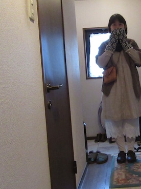 「ADAM ET ROPE'（アダムエロペ）のアイテム（ポンチョ）」を使った、ReikoTokunagaさん（レディース・165cm）の春コーディネート