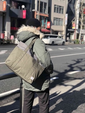 「Herschel Supply Co.（ハーシェルサプライ）のTerrace 【Herschel Supply/ハーシェルサプライ】（トートバッグ、その他）」を使った、Herschel Supply Menさん（メンズ・170cm）の冬コーディネート