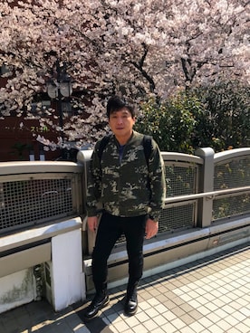 「花見」｜「アイテム（腕時計）」を使った、だいじゅさん（メンズ・173cm）の春コーディネート
