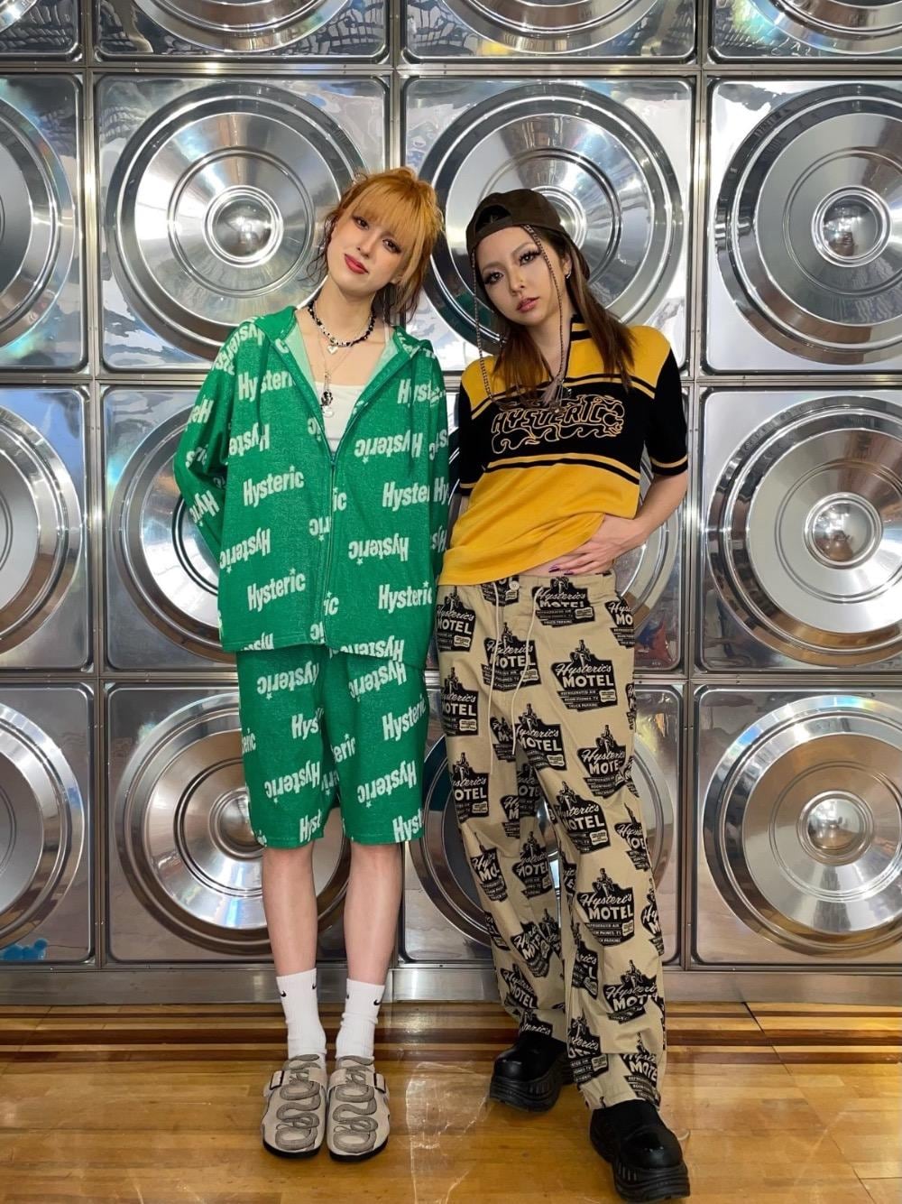 HYSTERIC GLAMOUR（ヒステリックグラマー）の「SLANTED LOGO柄
