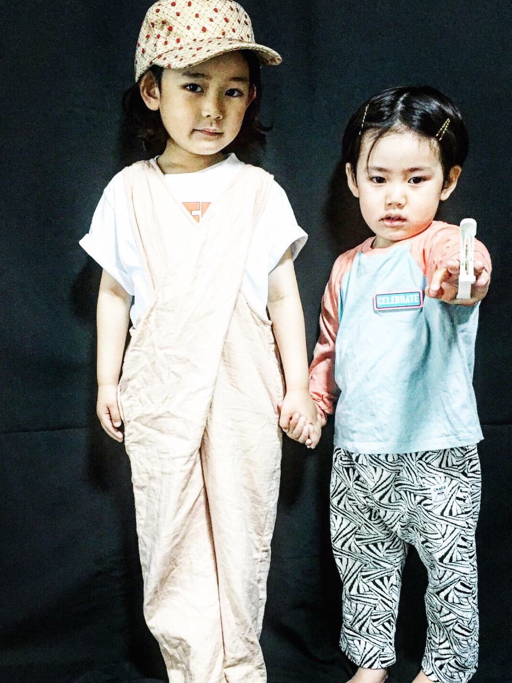 「キッズファッション、男の子、GU、サロペット、兄弟コーディネート」｜「フォークメイドのアイテム（オールインワン・サロペット、ピンク系）」を使った、puuuuton11さん（キッズ・100cm）の春コーディネートの1枚目の写真