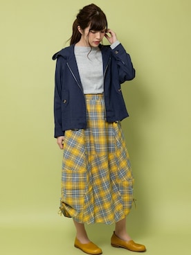 「アイテム（マウンテンパーカー、ブルー系）」を使った、Rewde Staffさん（レディース・163cm）の春コーディネート